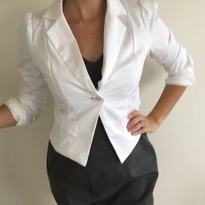 White blazer with lace sleeves (fits medium)